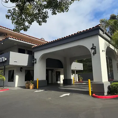 Days Inn By Wyndham Encinitas Moonlight Beach